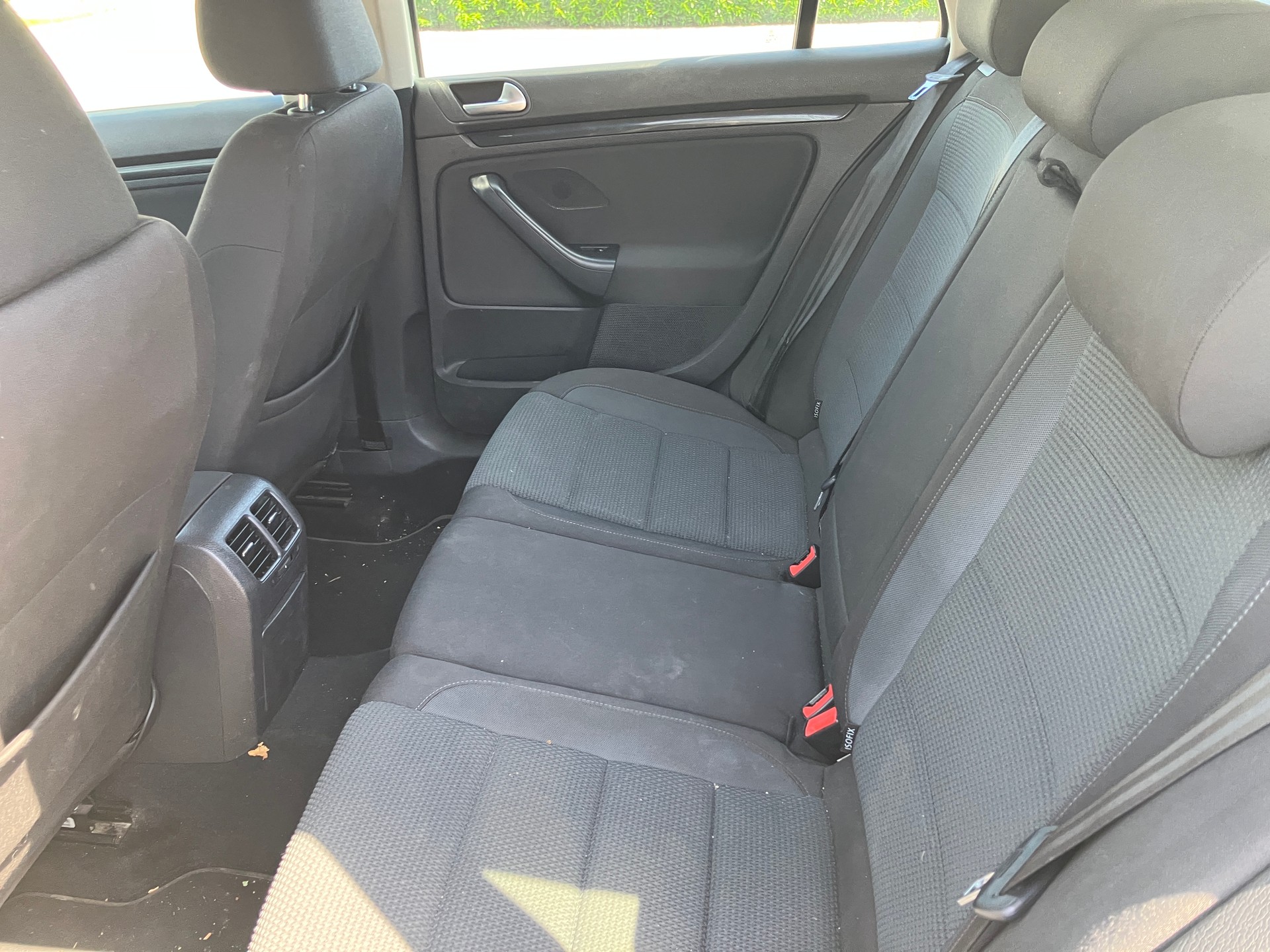 VW Golf Variant 1.6 TDI Team 4Motion-image-8