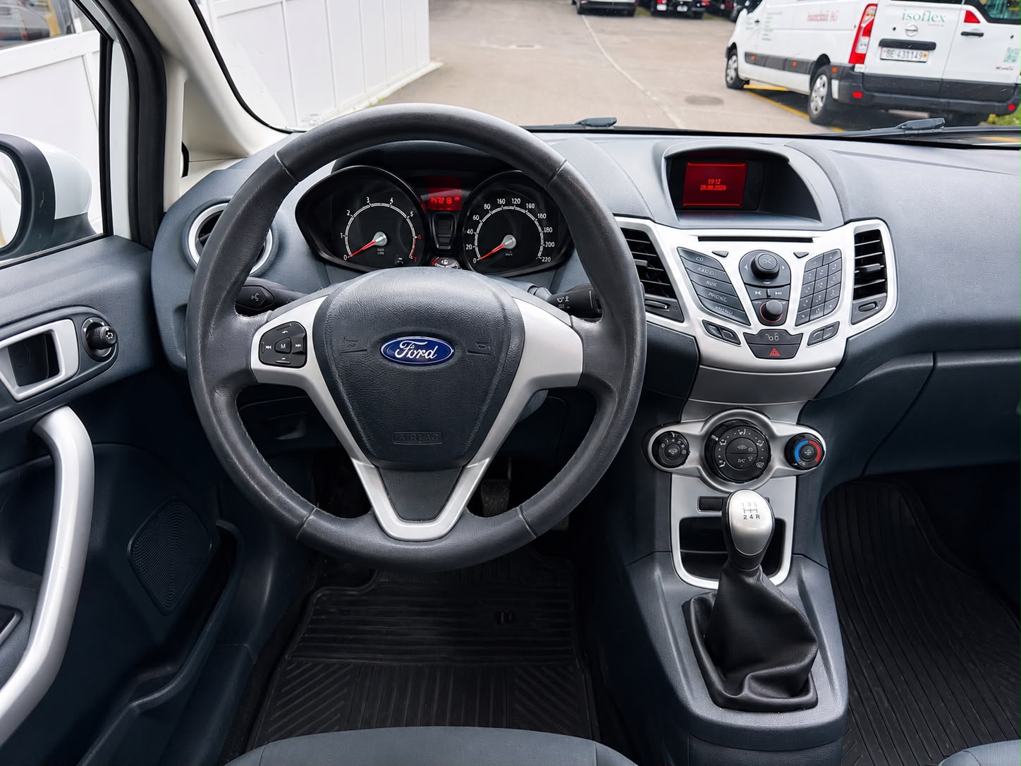 FORD Fiesta 1.25 16V Trend+-image-8