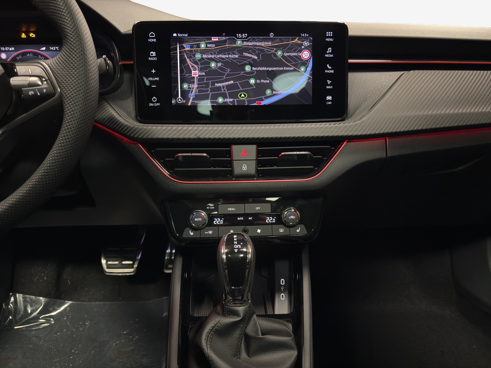 SKODA Kamiq 1.5 TSI Monte Carlo DSG-image-10