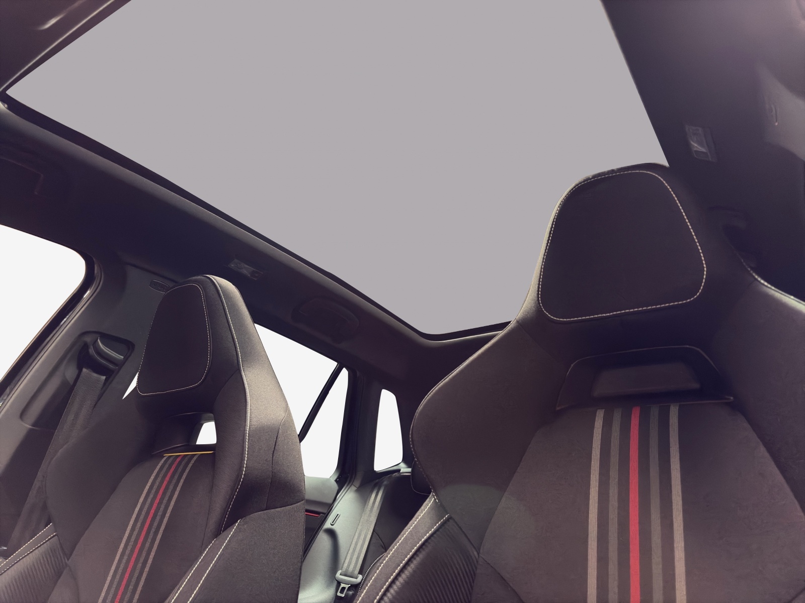 SKODA Kamiq 1.5 TSI Monte Carlo DSG-image-14
