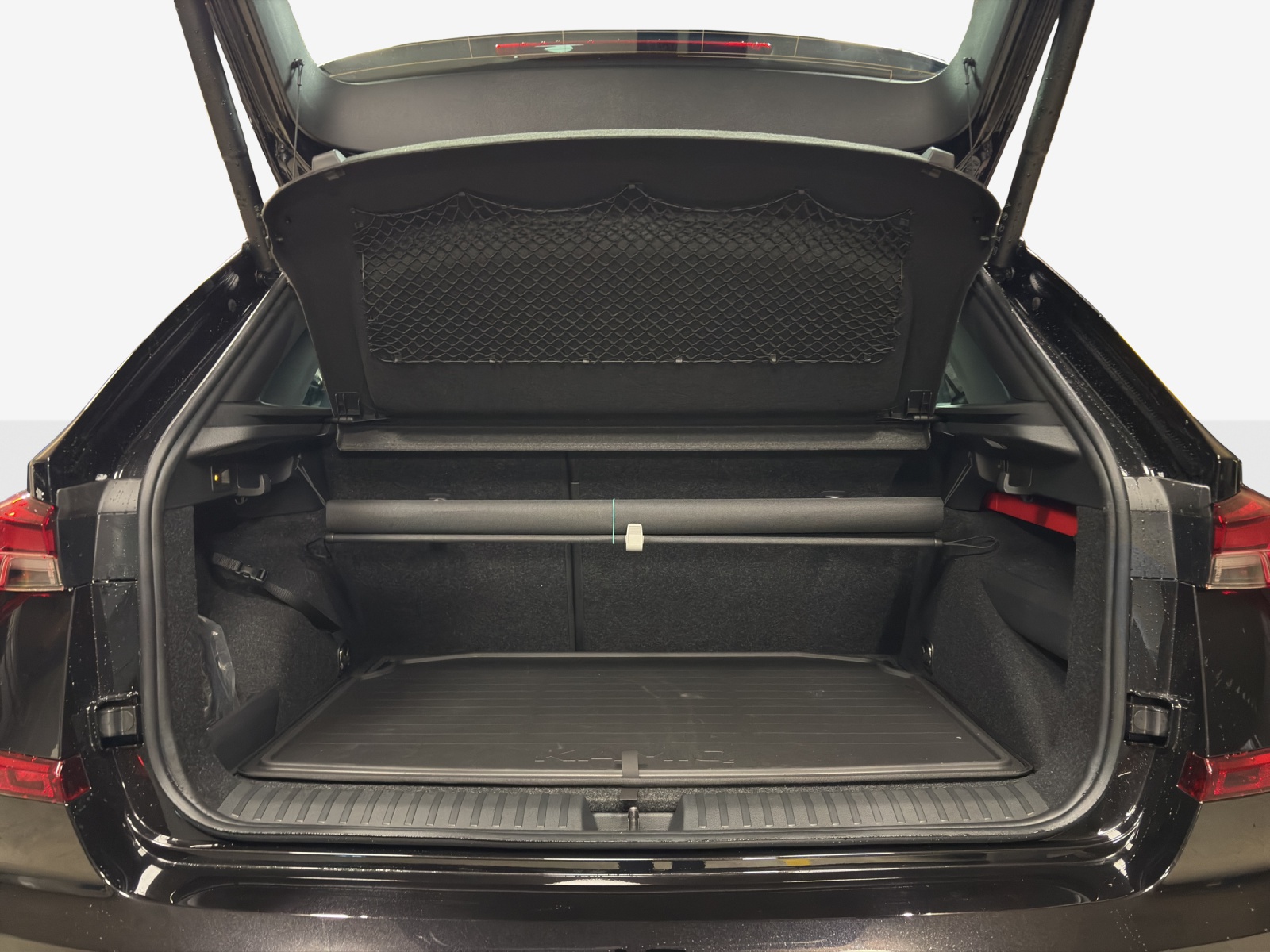 SKODA Kamiq 1.5 TSI Monte Carlo DSG-image-12