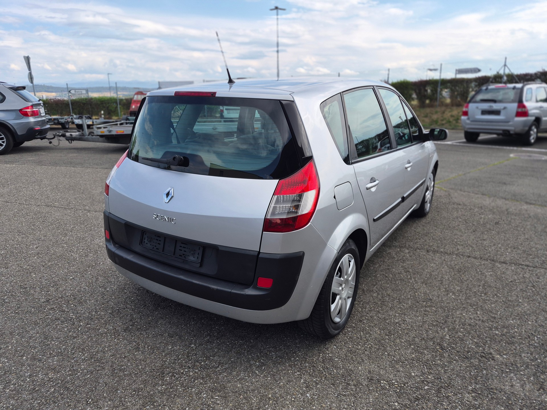 RENAULT Scénic 2.0 16V Dynamique-image-1