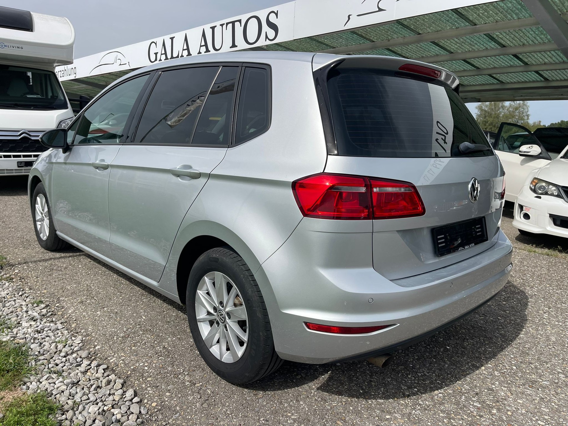 VW Golf Sportsvan 1.6 TDI Comfortline DSG-image-5