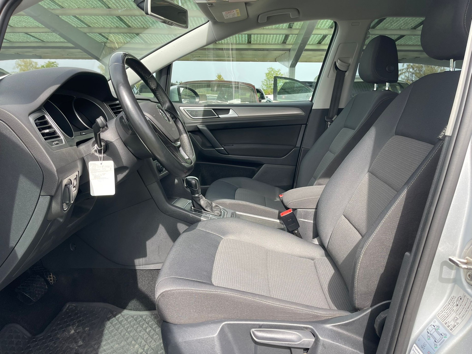 VW Golf Sportsvan 1.6 TDI Comfortline DSG-image-7