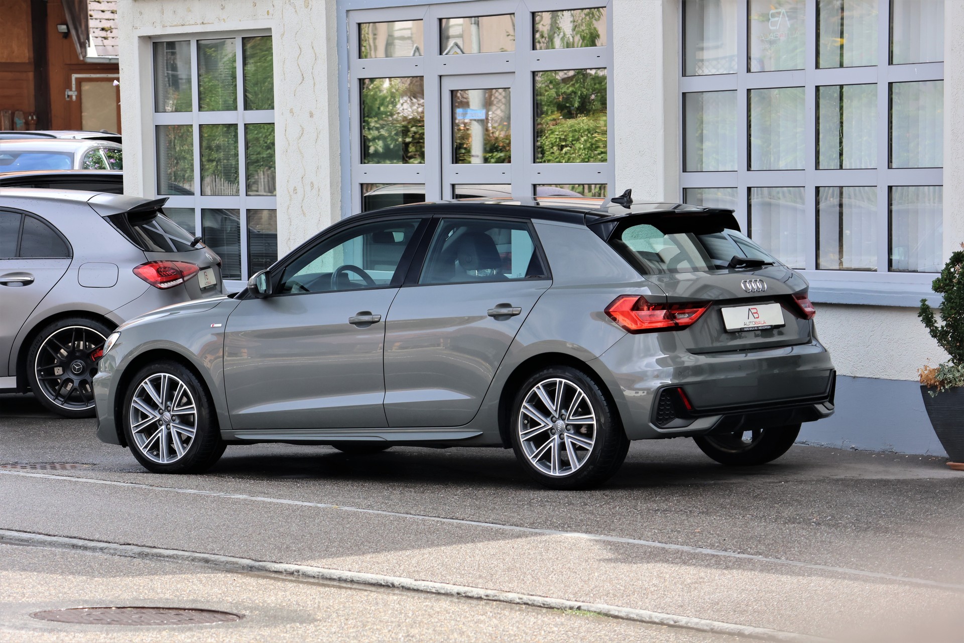 AUDI A1 Sportback 35 TFSI S Line S-tronic (CH)-image-4