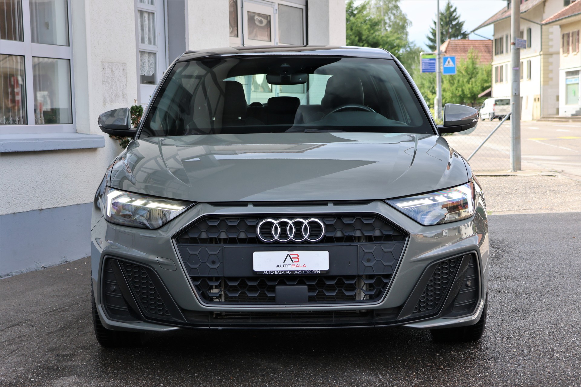 AUDI A1 Sportback 35 TFSI S Line S-tronic (CH)-image-1