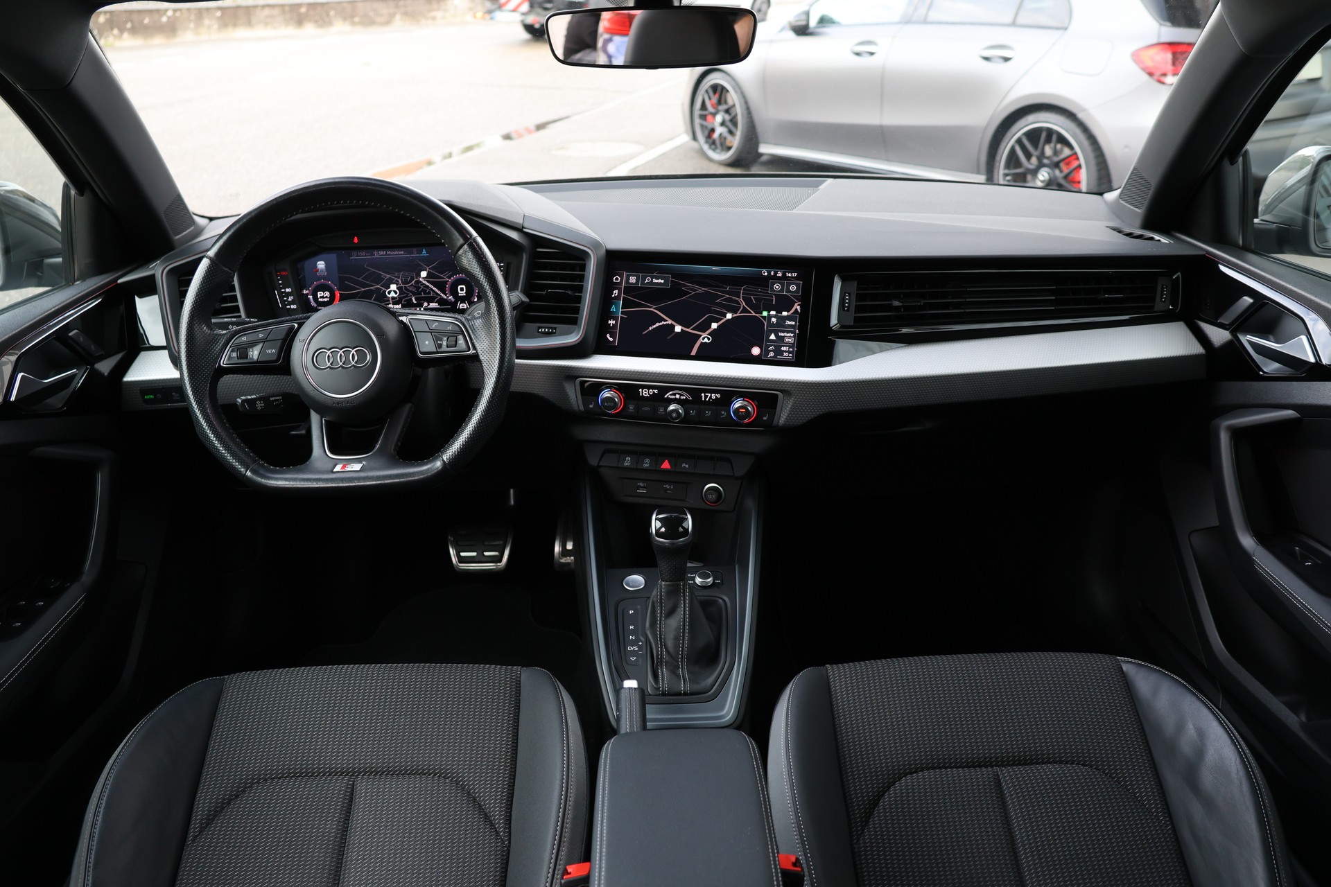 AUDI A1 Sportback 35 TFSI S Line S-tronic (CH)-image-16