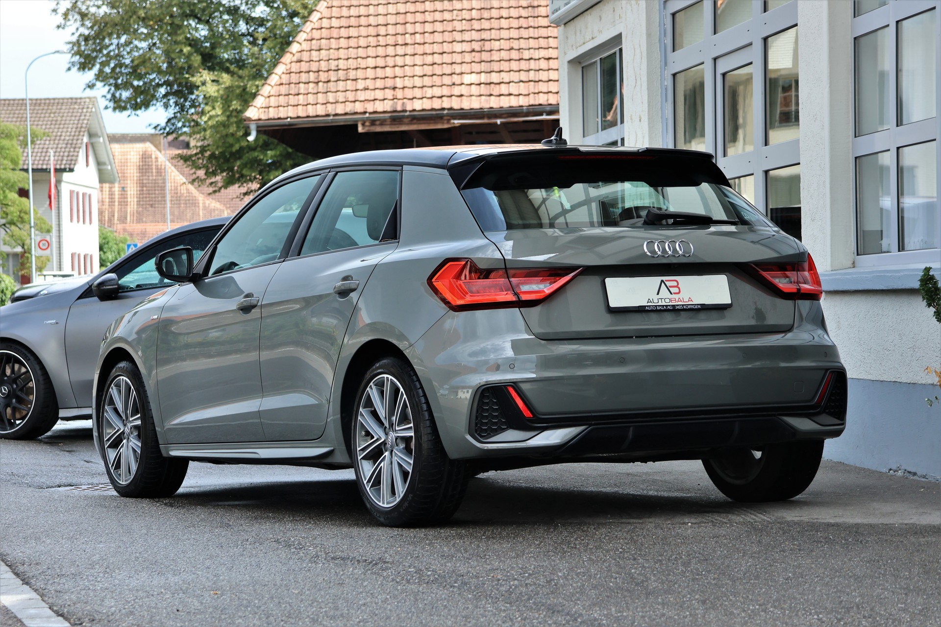 AUDI A1 Sportback 35 TFSI S Line S-tronic (CH)-image-2