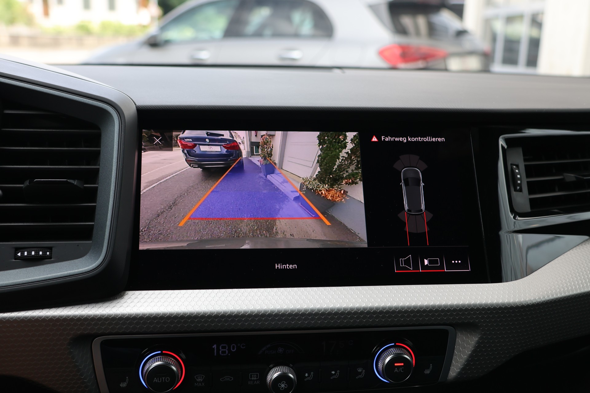 AUDI A1 Sportback 35 TFSI S Line S-tronic (CH)-image-22