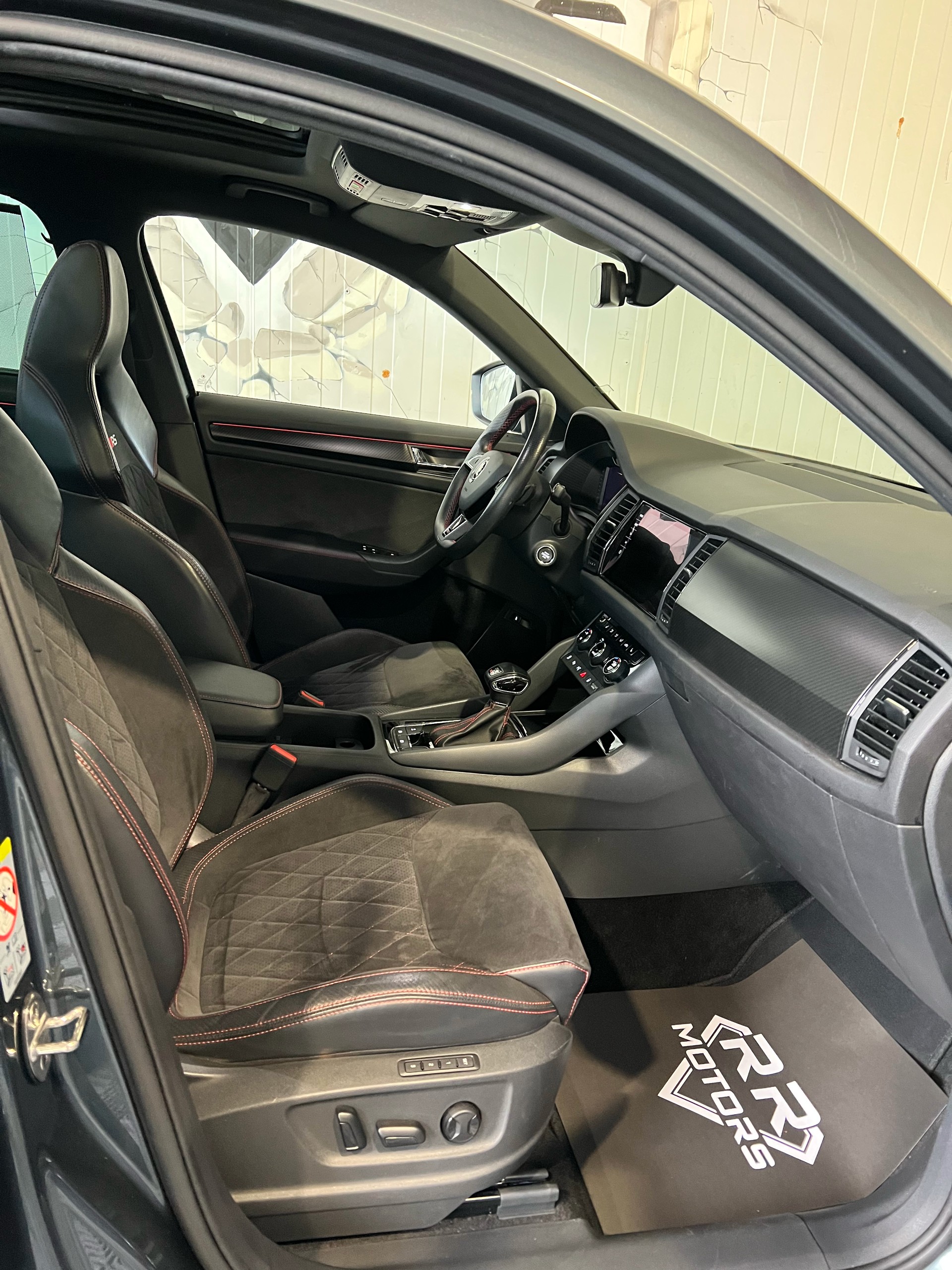 SKODA Kodiaq 2.0 Bi-TDI SCR RS 4x4 DSG-image-6