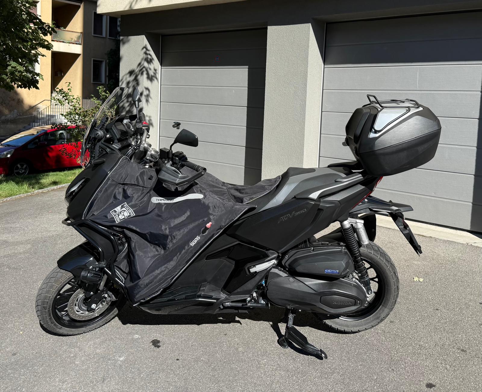HONDA ADV 350-showroom-element-2