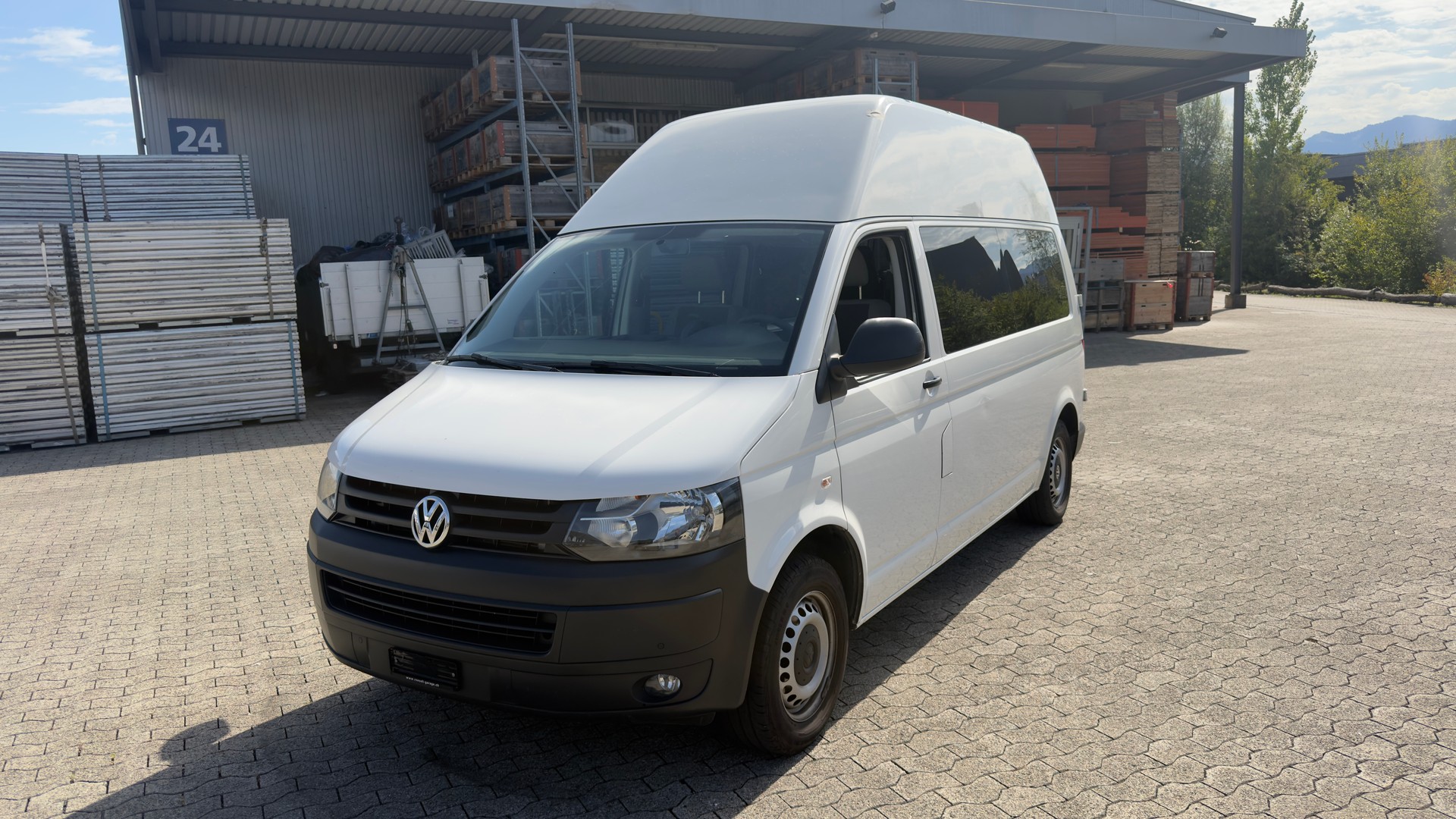 VW T5 2.0 TDI BMT DSG-image-0