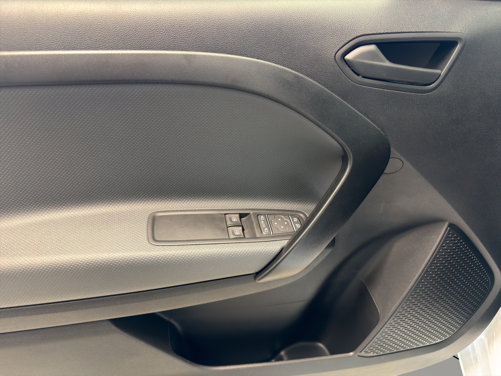 MERCEDES-BENZ eCitan 45kWh Pro-image-7