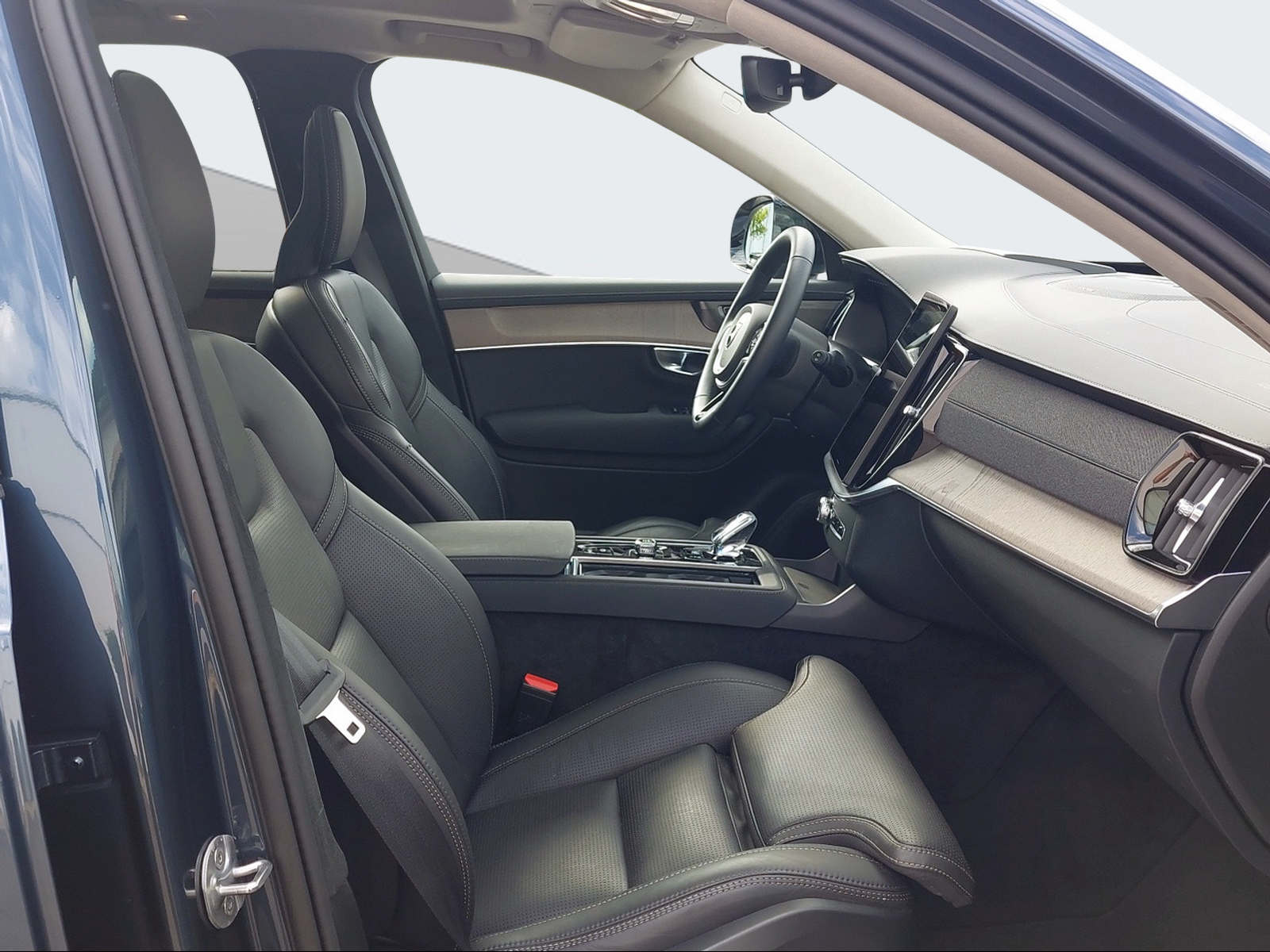 VOLVO XC90 2.0 T8 TE Ultra Dark eAWD-image-13