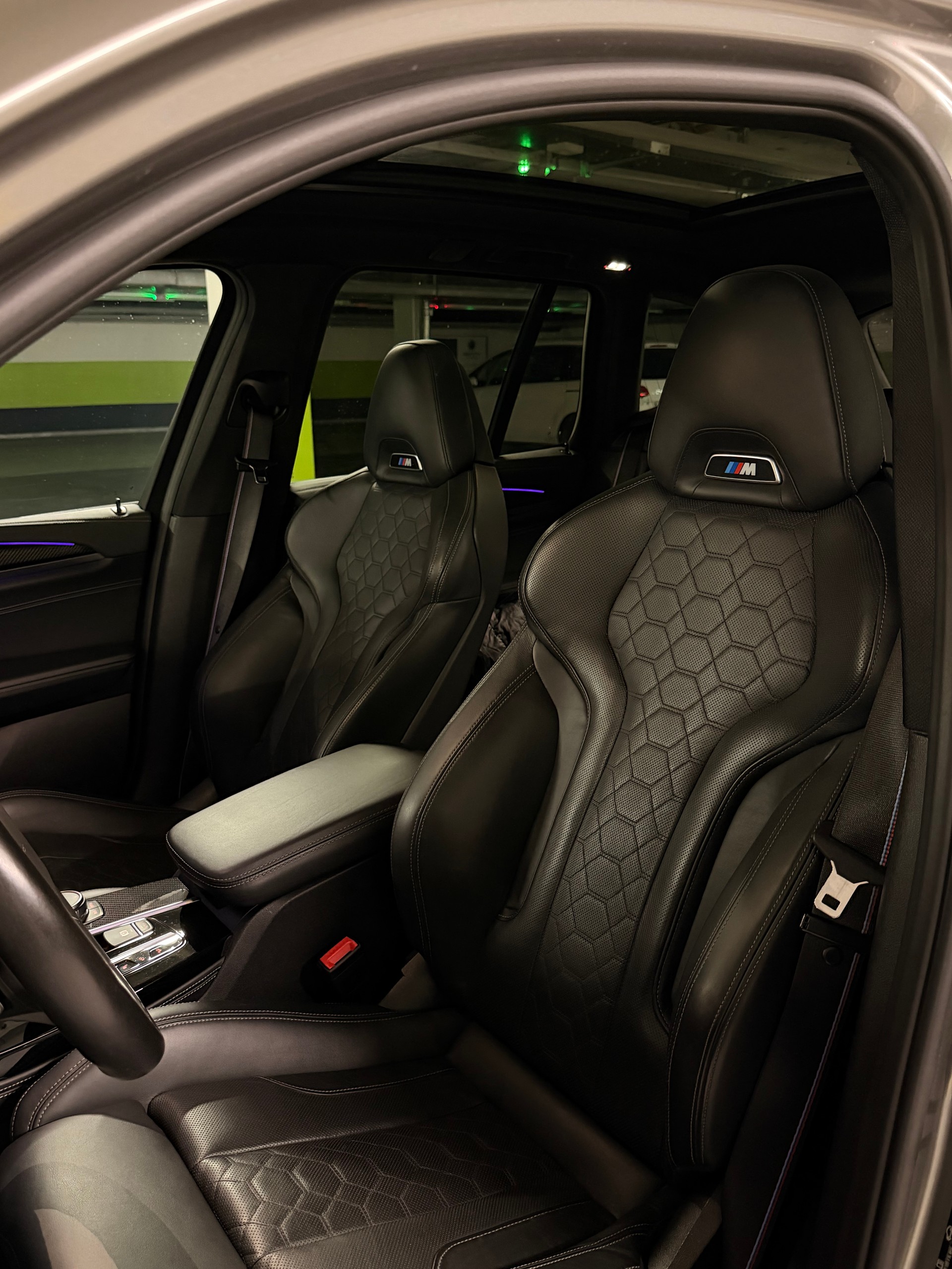 BMW M Competition-image-4