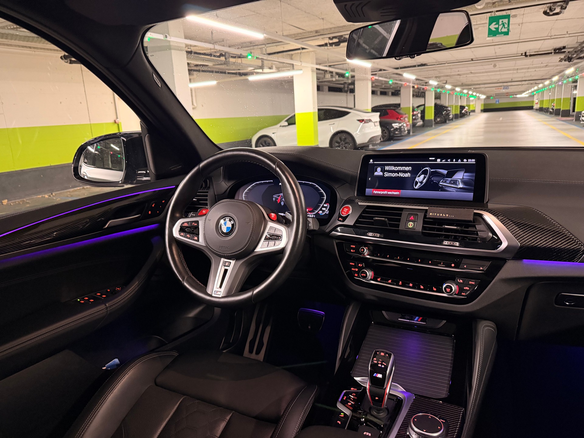 BMW M Competition-image-3