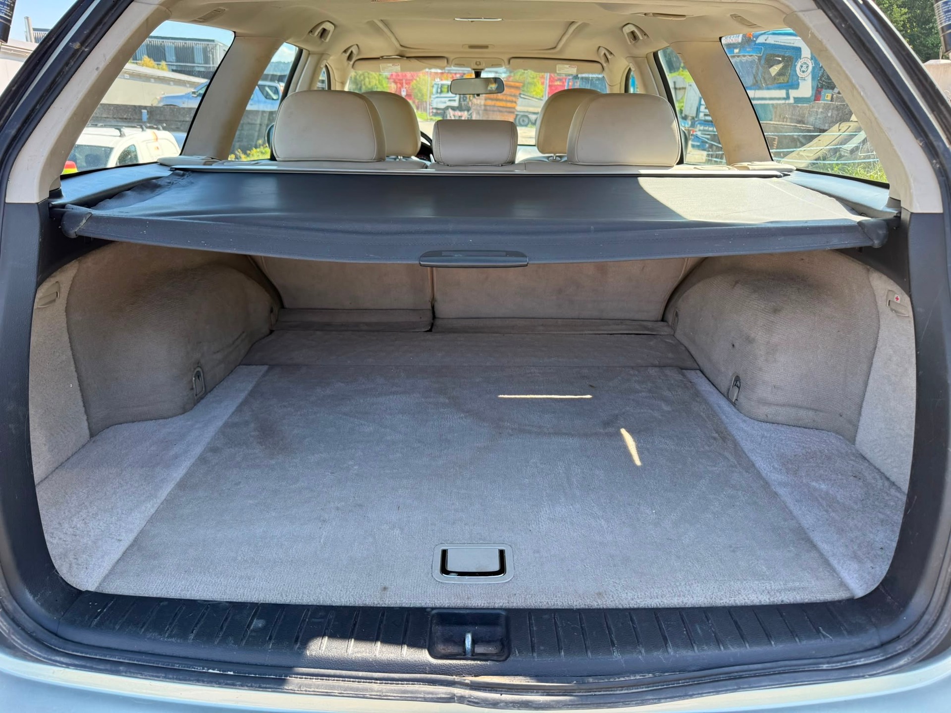 SUBARU Outback 3.0R AWD H6 Automatic-image-9