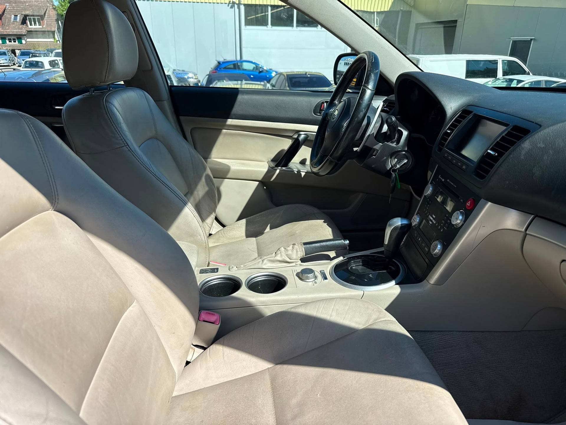 SUBARU Outback 3.0R AWD H6 Automatic-image-14