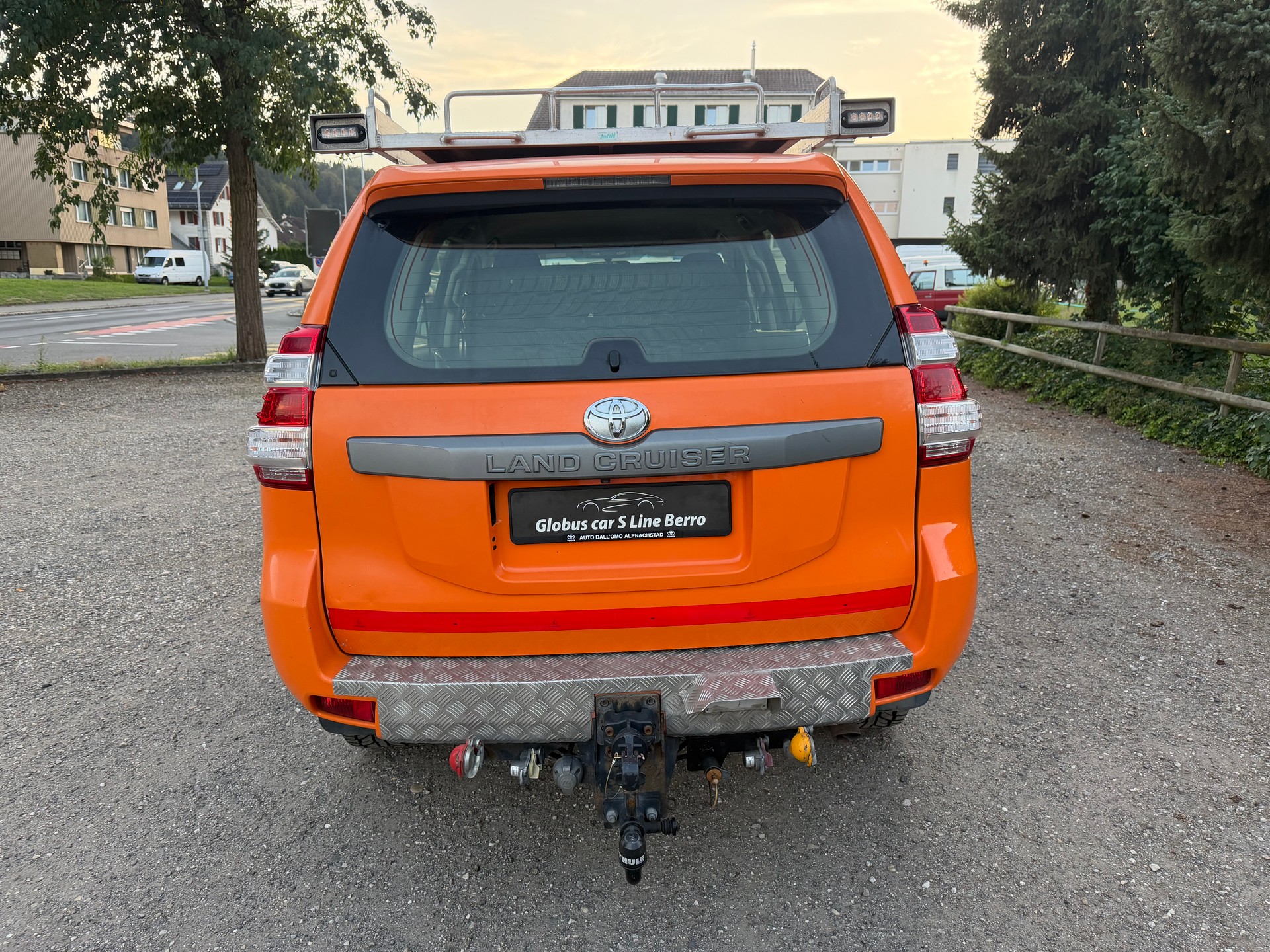 TOYOTA Land Cruiser 3.0 TD Terra Automatic-image-4