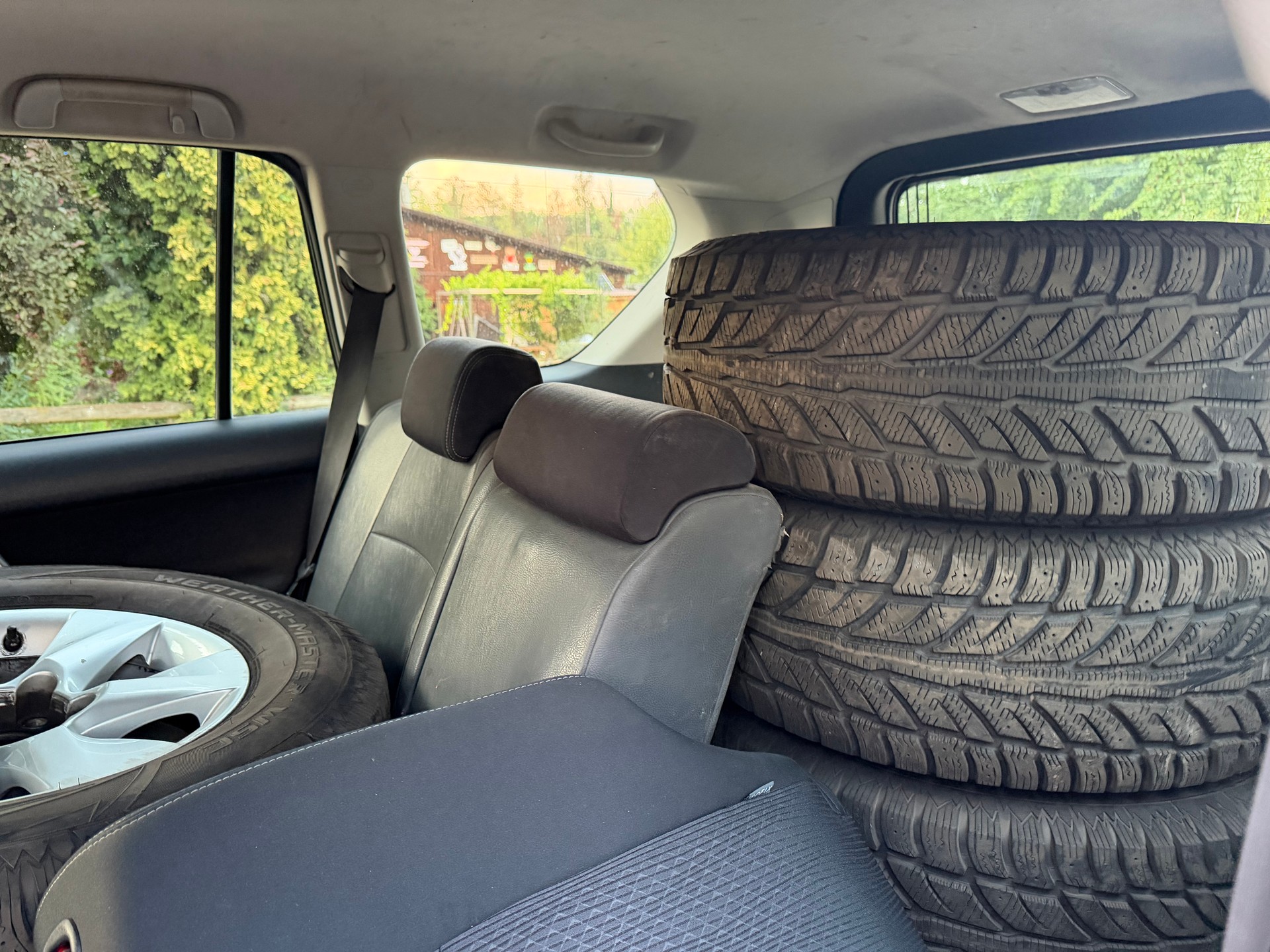 TOYOTA Land Cruiser 3.0 TD Terra Automatic-image-10