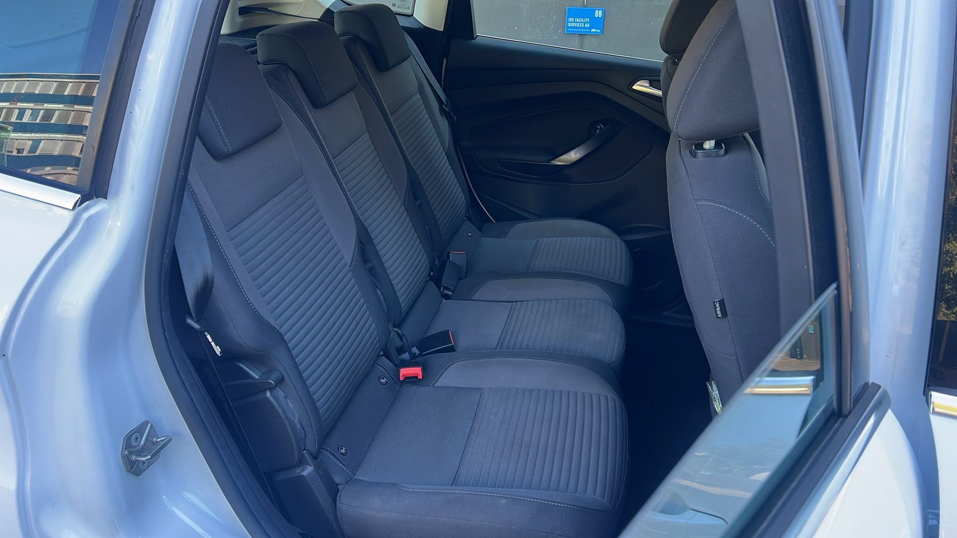 FORD C-Max 1.5 TDCi Trend PowerShift-image-13