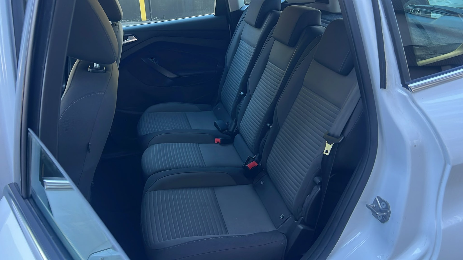 FORD C-Max 1.5 TDCi Trend PowerShift-image-14