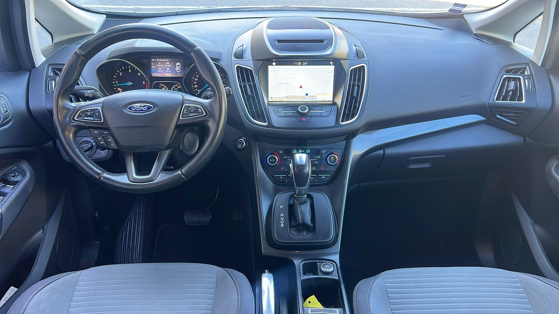 FORD C-Max 1.5 TDCi Trend PowerShift-image-8
