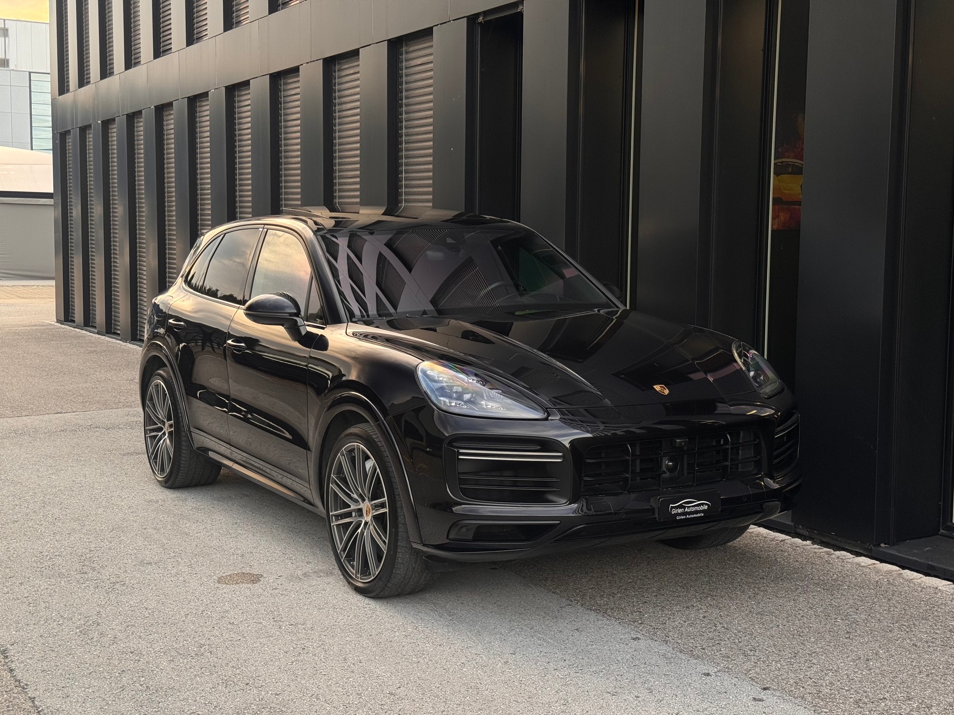 PORSCHE Cayenne Turbo-image-7