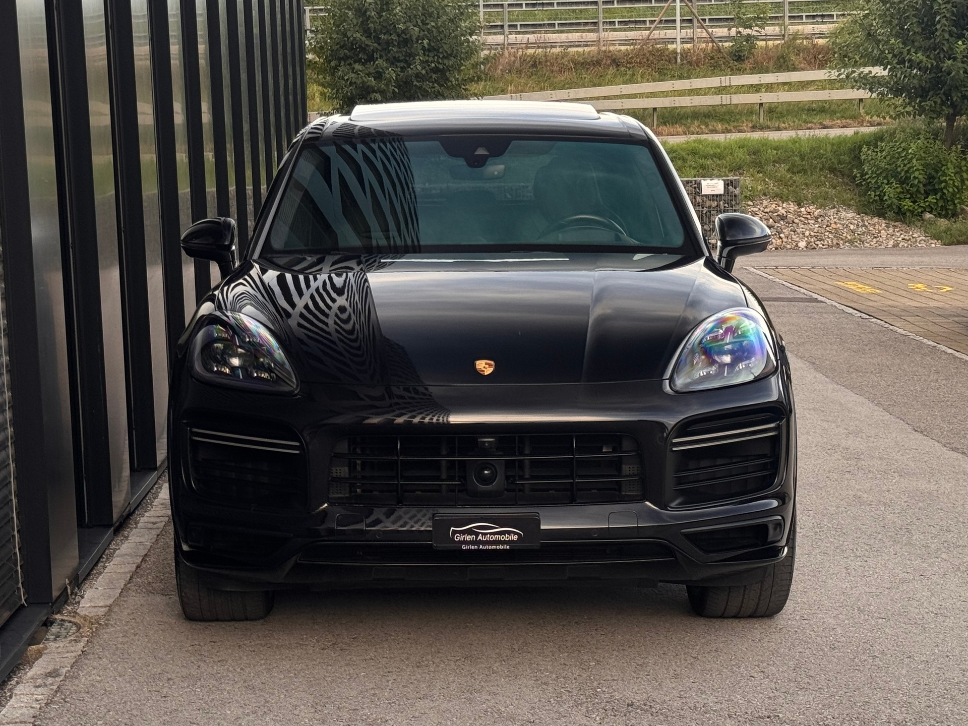 PORSCHE Cayenne Turbo-image-1