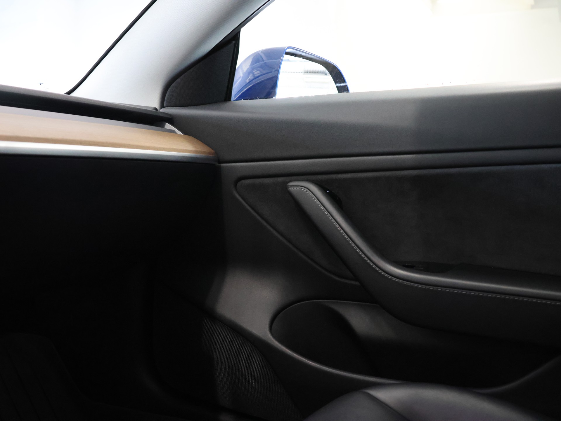 TESLA Model 3 Long Range Dual Motor AWD-image-19