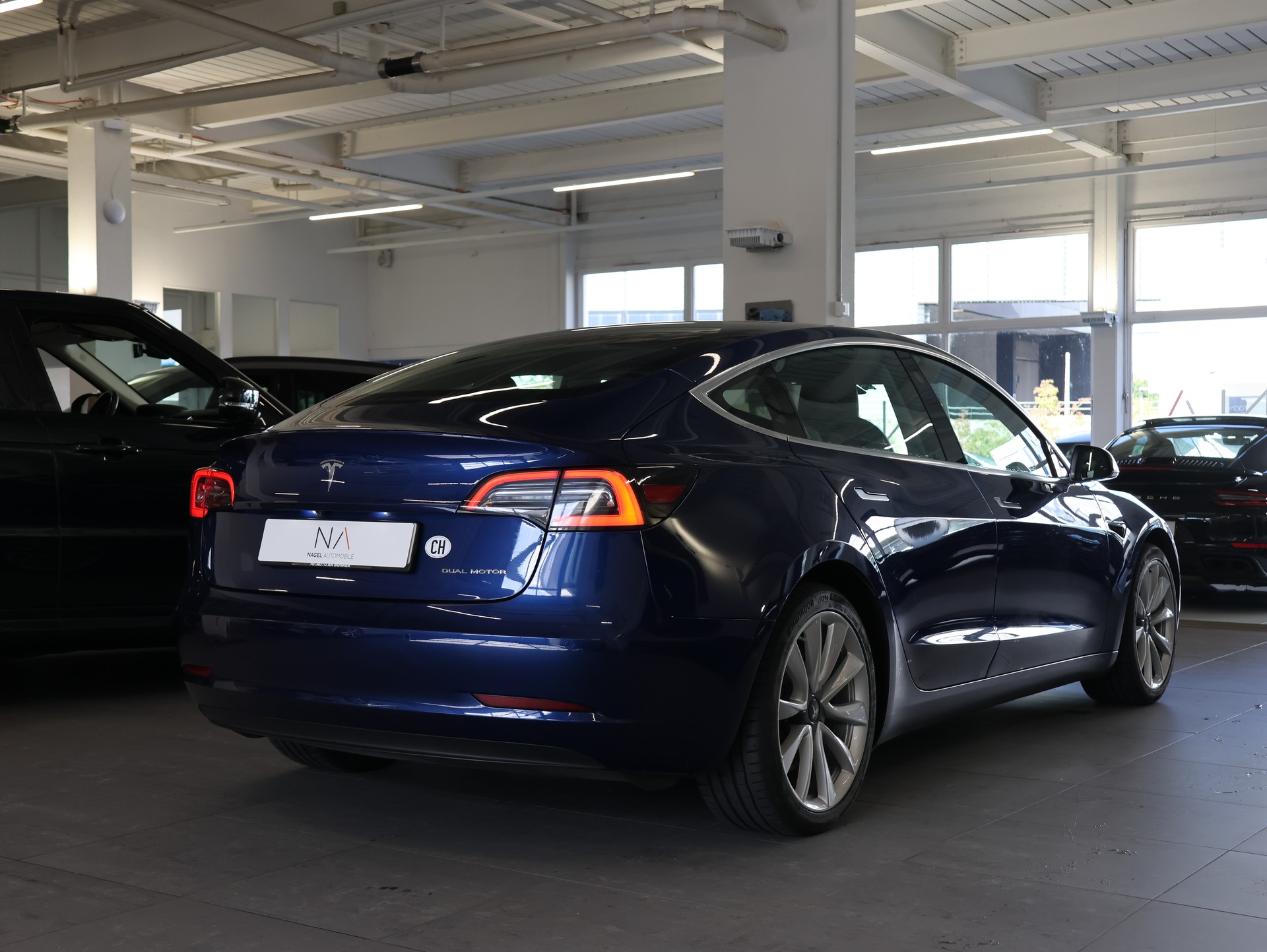 TESLA Model 3 Long Range Dual Motor AWD-image-7