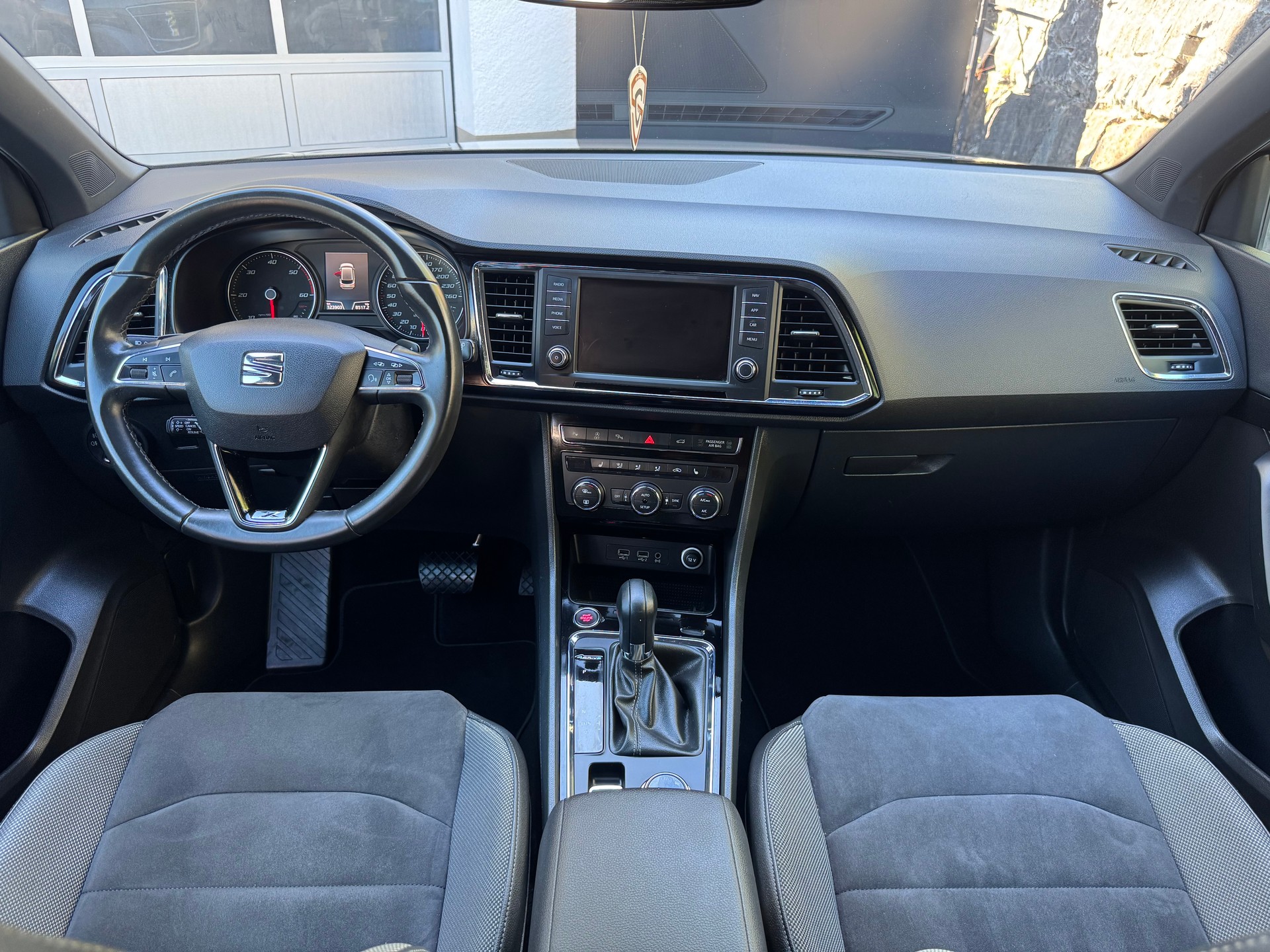 SEAT Ateca 2.0 TDI CR Xcellence 4Drive DSG-image-13