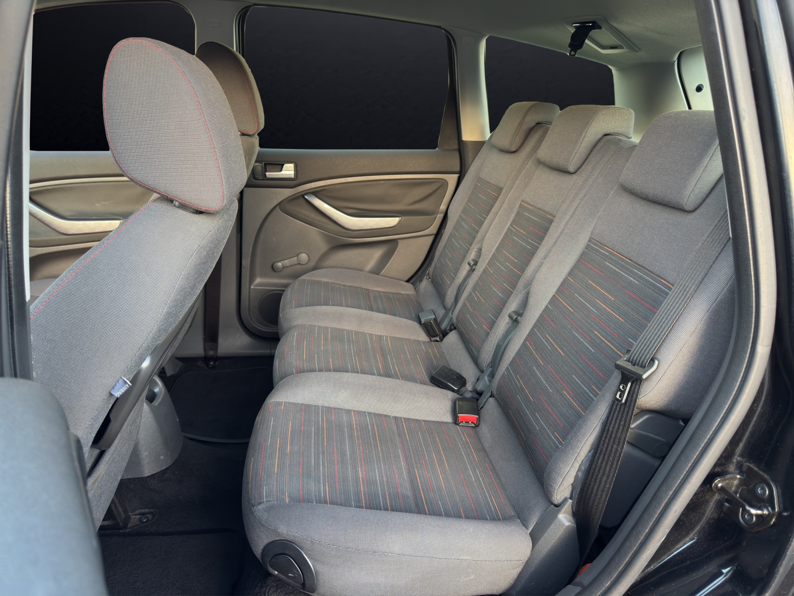 FORD C-Max 1.8 Flexifuel Carving * Frisch ab MFK & Frisch ab Service *-image-10