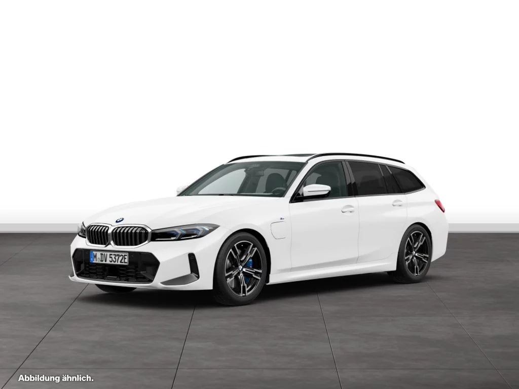 BMW 330e xDrive SAG