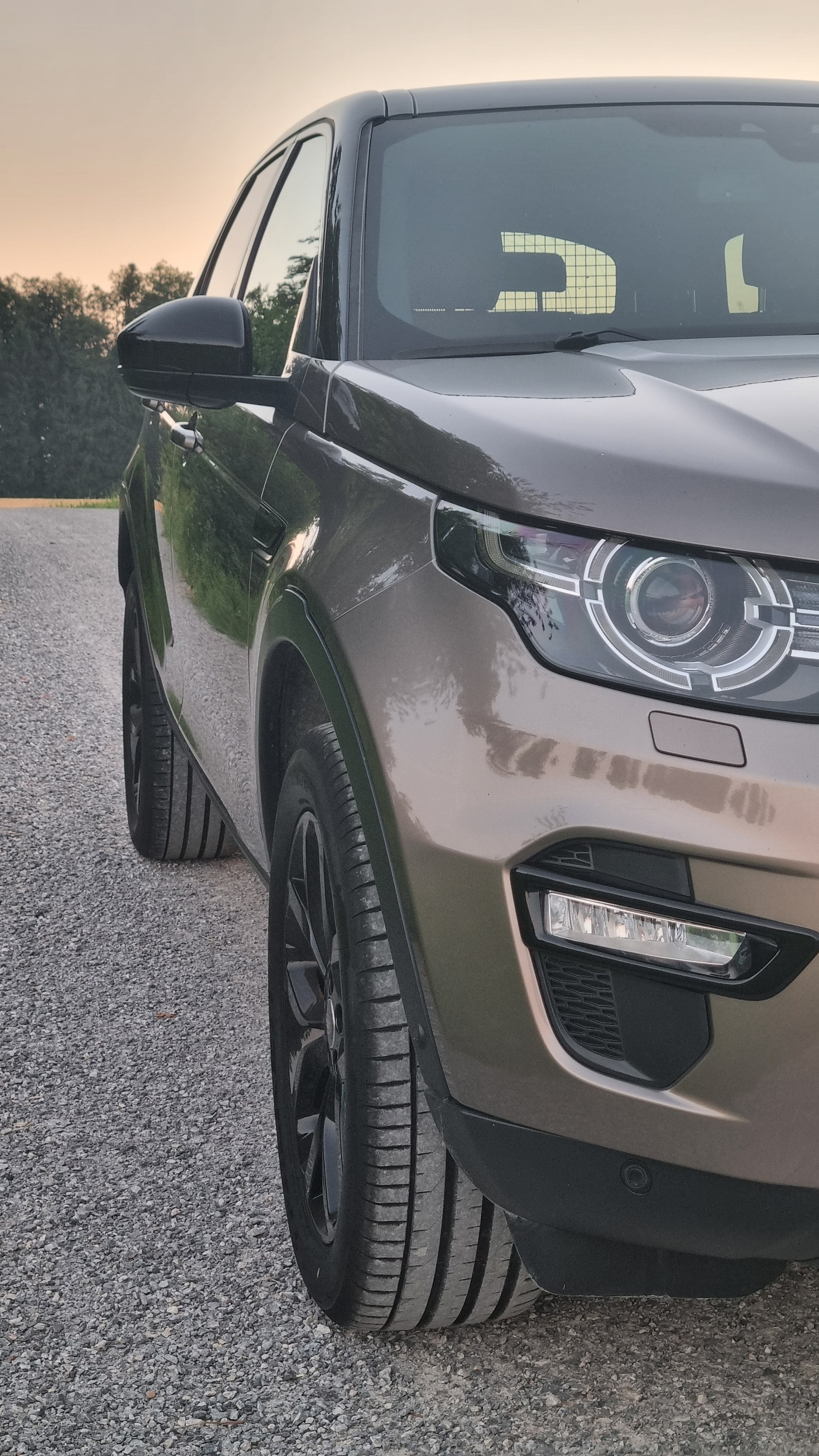 LAND ROVER 2.0 TD4 180 HSE Luxury-image-2