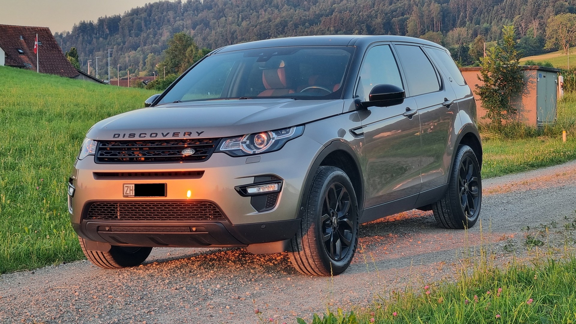 LAND ROVER 2.0 TD4 180 HSE Luxury-image-4