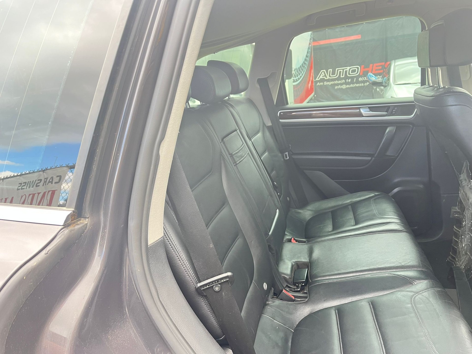 VW Touareg 3.0 TSI Hybrid Tiptronic-image-6