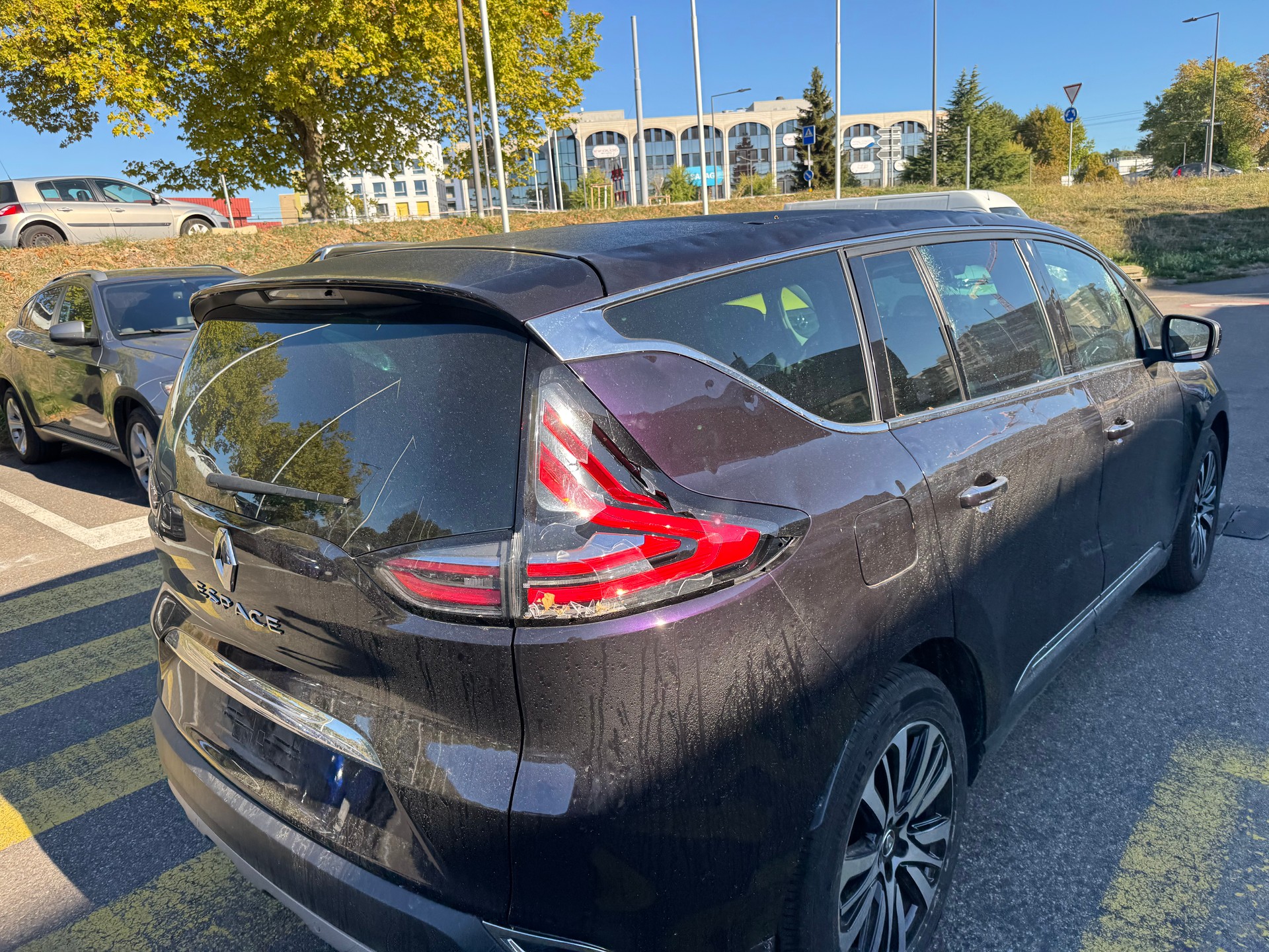 RENAULT Espace 1.6 dCi Initiale Paris EDC-image-11