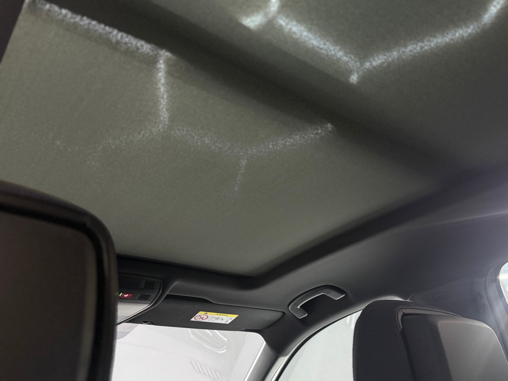 VW Tiguan 2.0TSI R 4Motion DSG-image-12