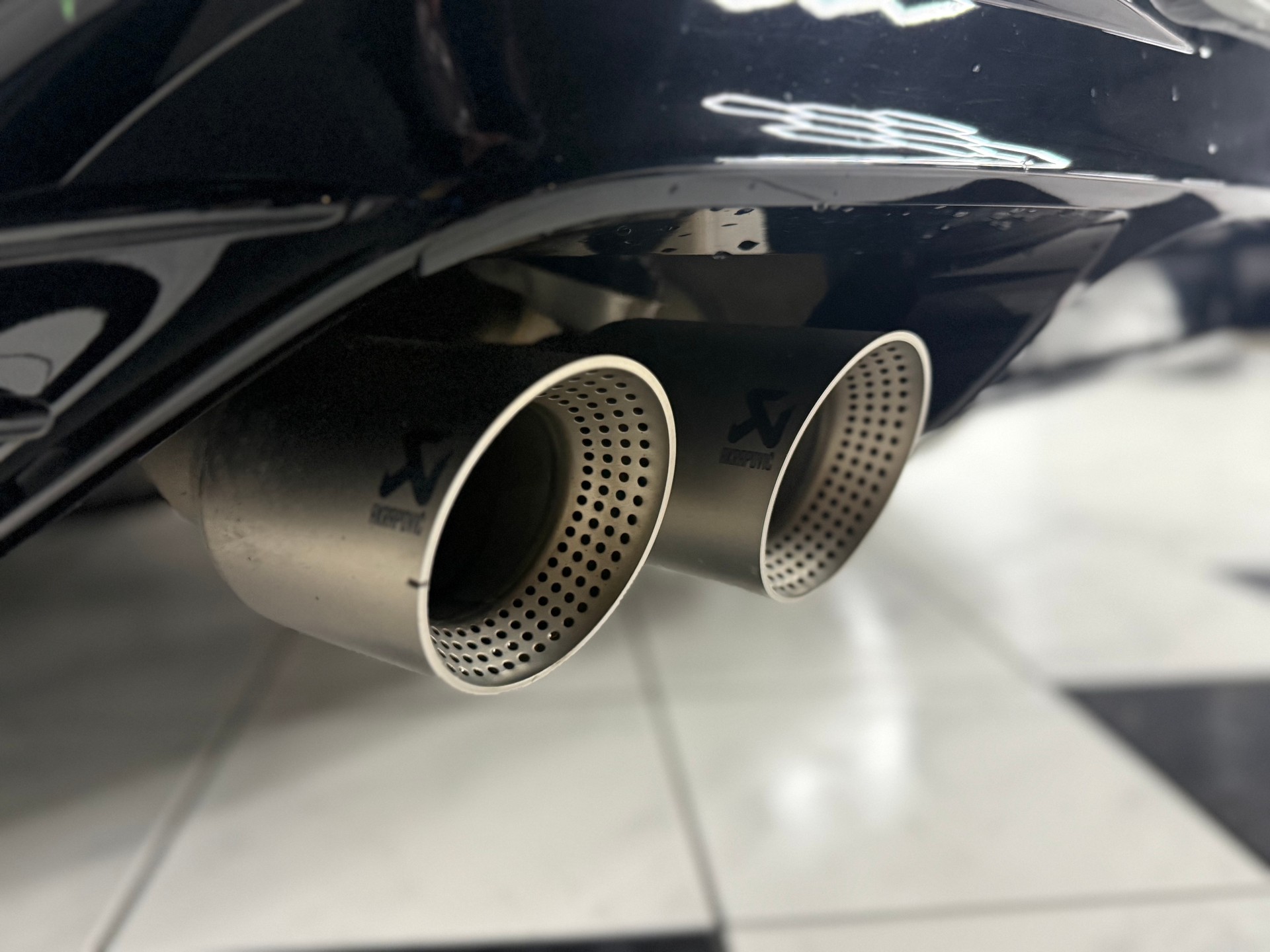 VW Tiguan 2.0TSI R 4Motion DSG-image-6