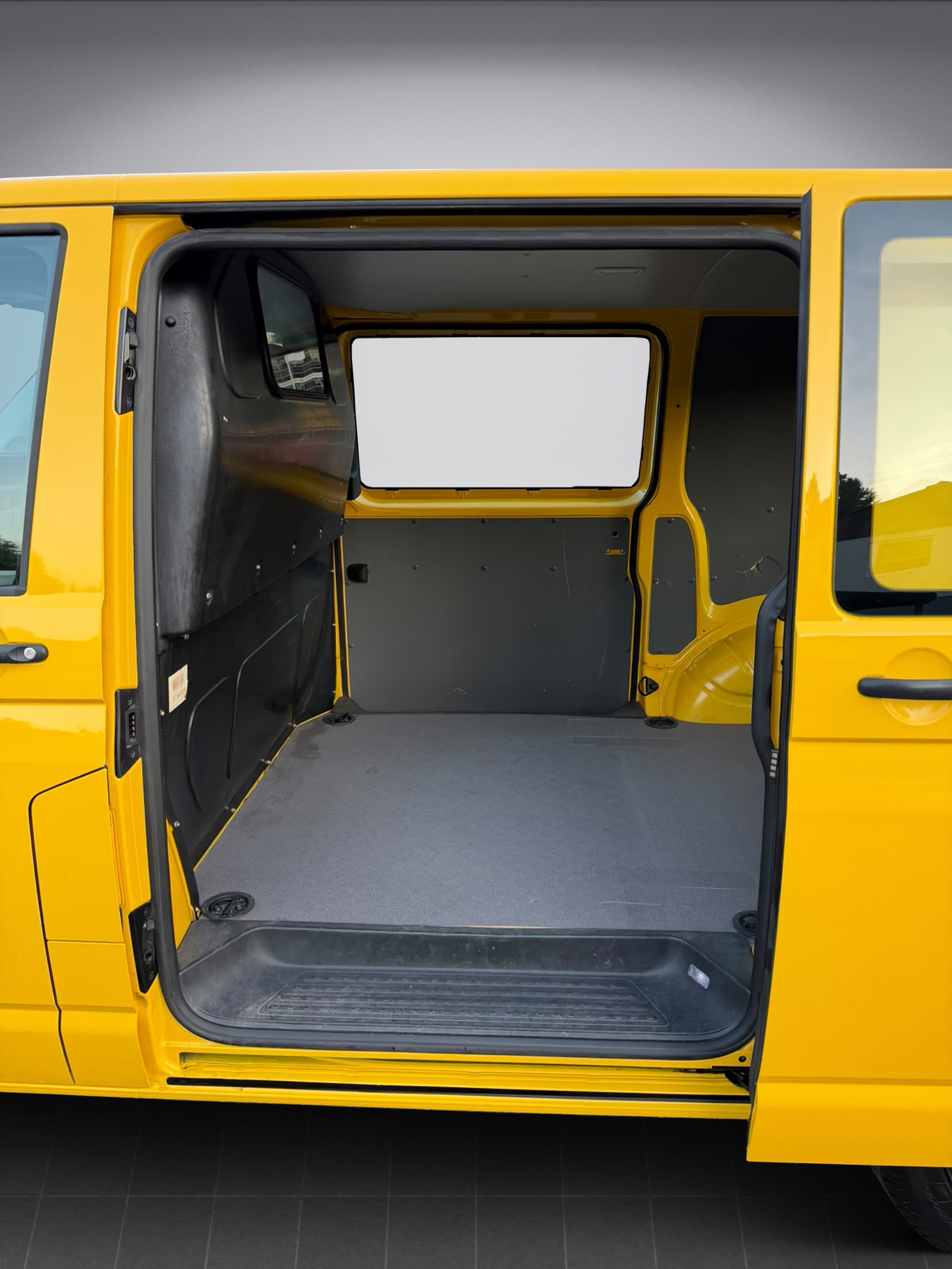 VW T6.1 2.0 TDI DSG * 150 PS * 3 Sitzer * Schiebetüre L&R * Flügeltüren Hinten *-image-19