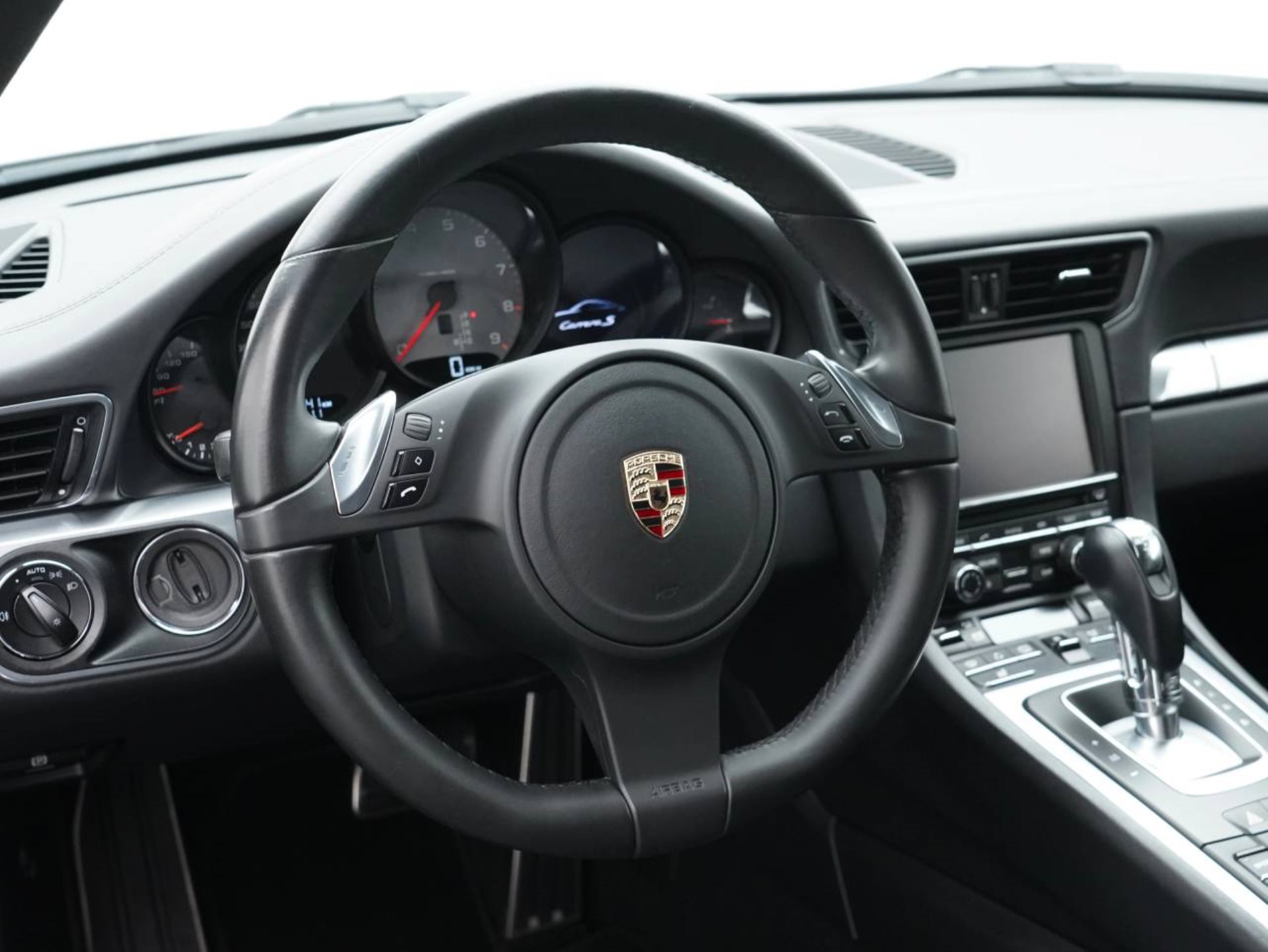 PORSCHE 911 Carrera S-image-15