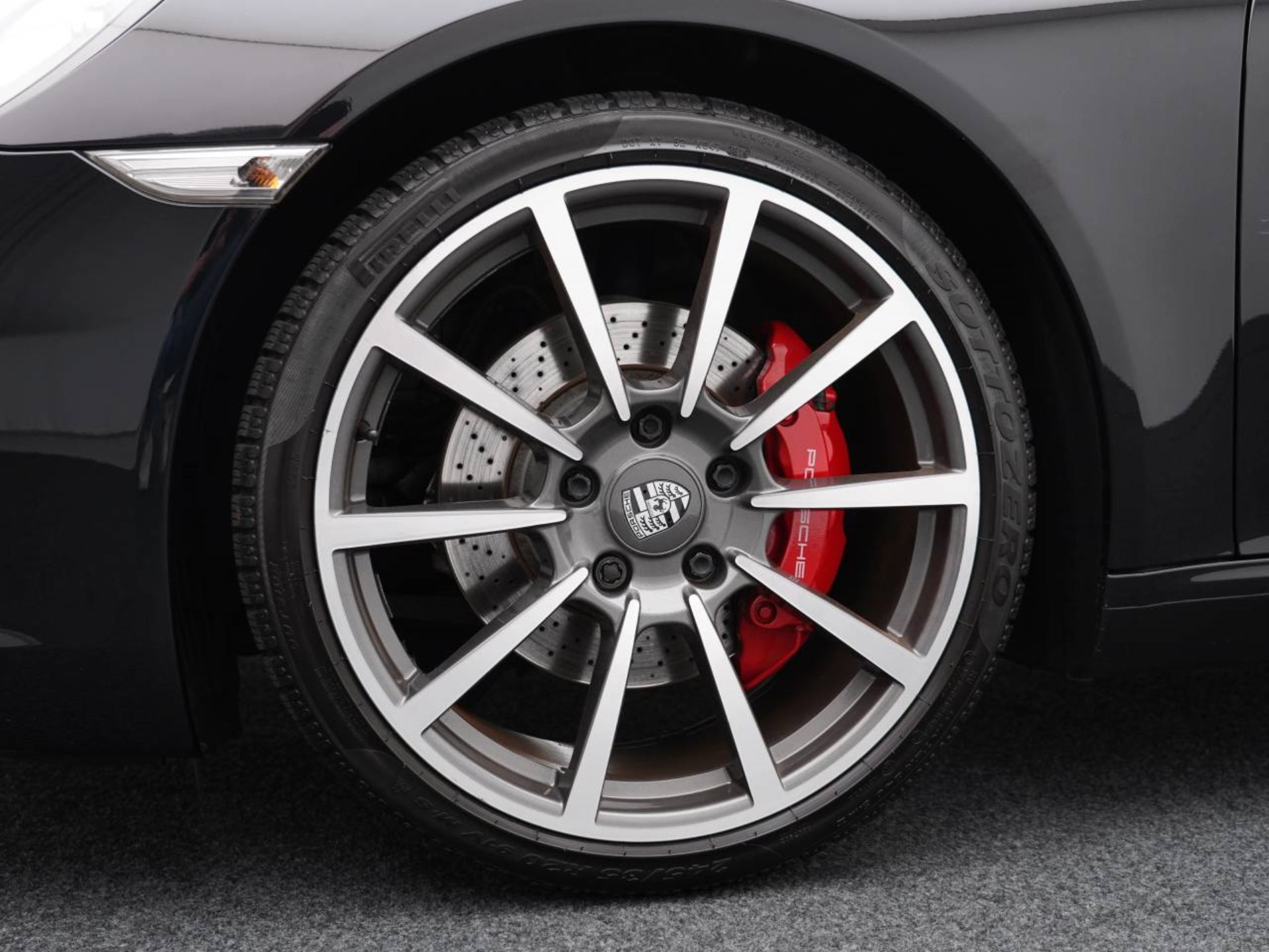 PORSCHE 911 Carrera S-image-10