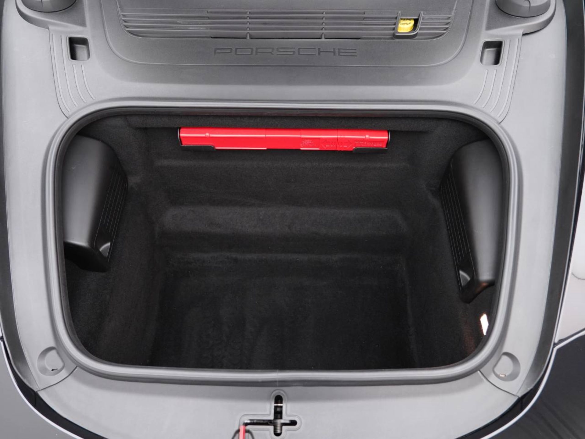 PORSCHE 911 Carrera S-image-29