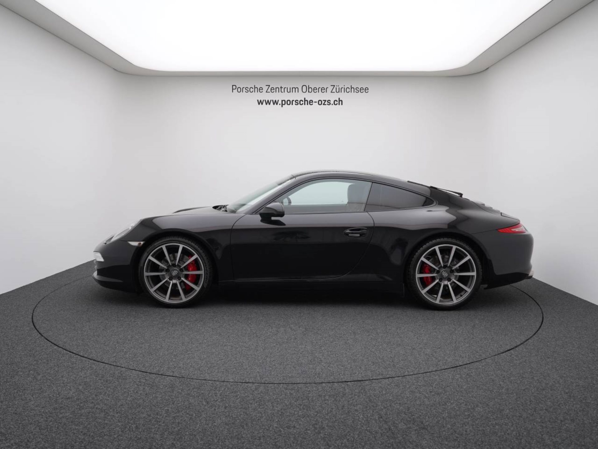 PORSCHE 911 Carrera S-image-1