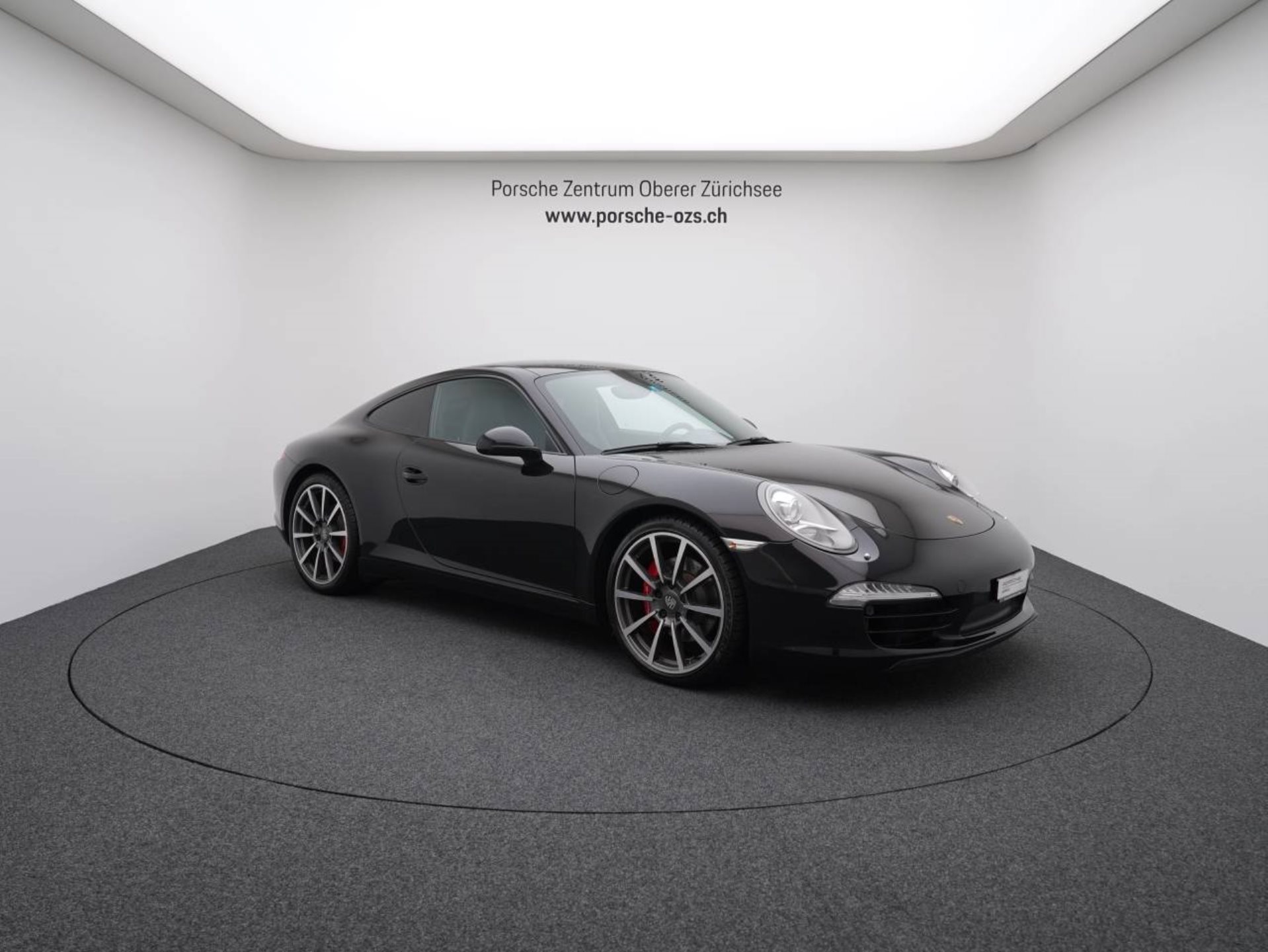 PORSCHE 911 Carrera S-image-8