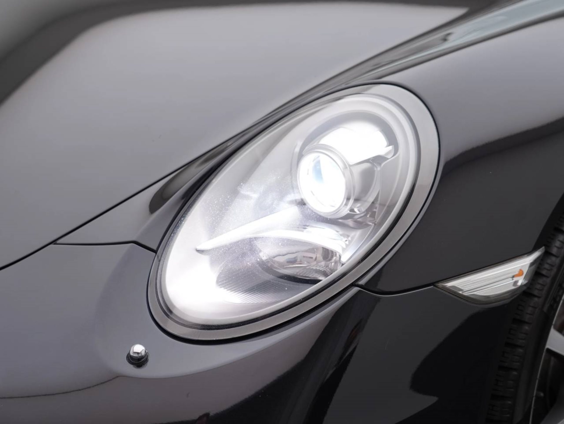 PORSCHE 911 Carrera S-image-12