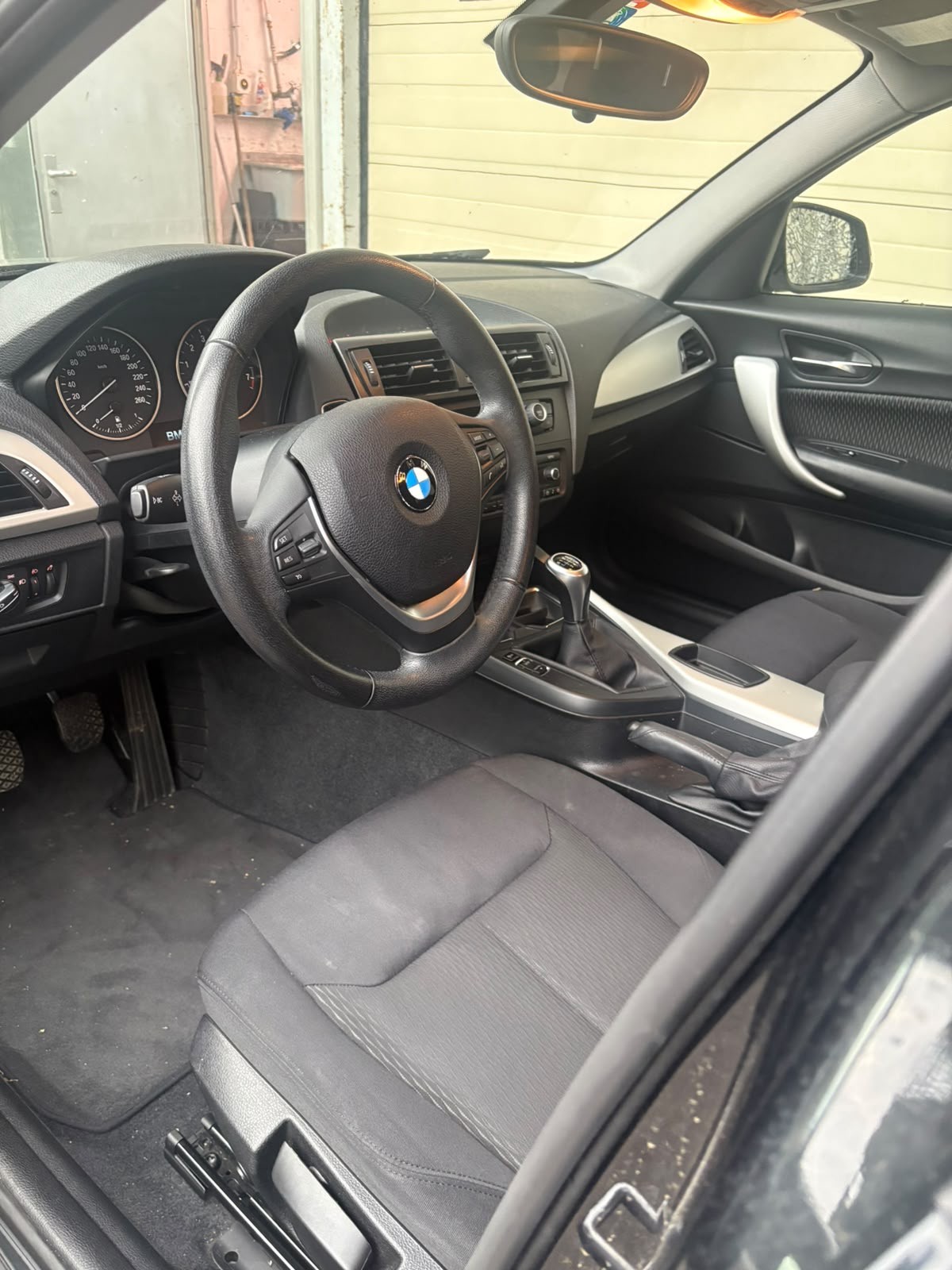 BMW 116i Sport Line-image-5