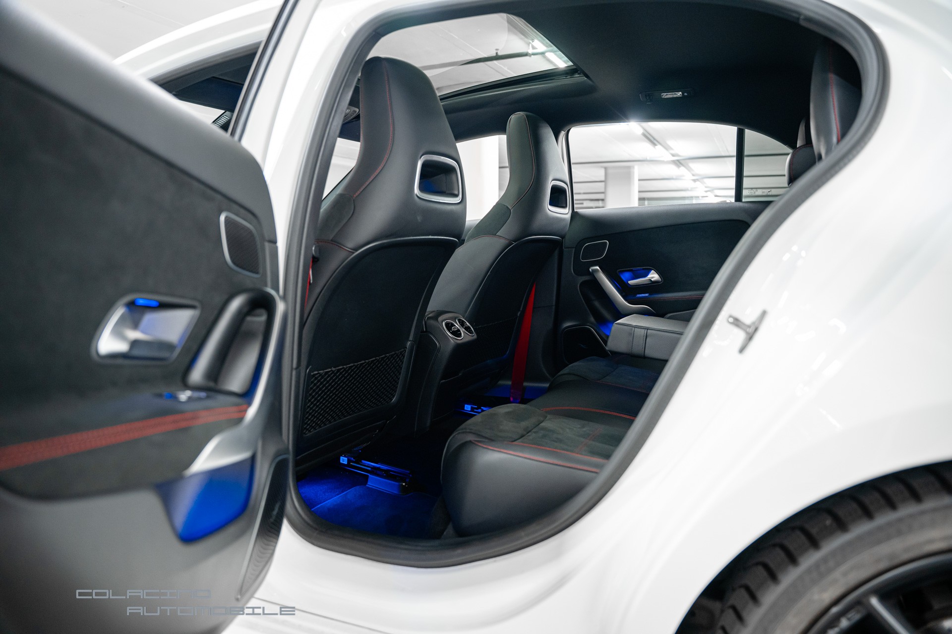 MERCEDES-BENZ A 35 AMG 4Matic Speedshift-image-15
