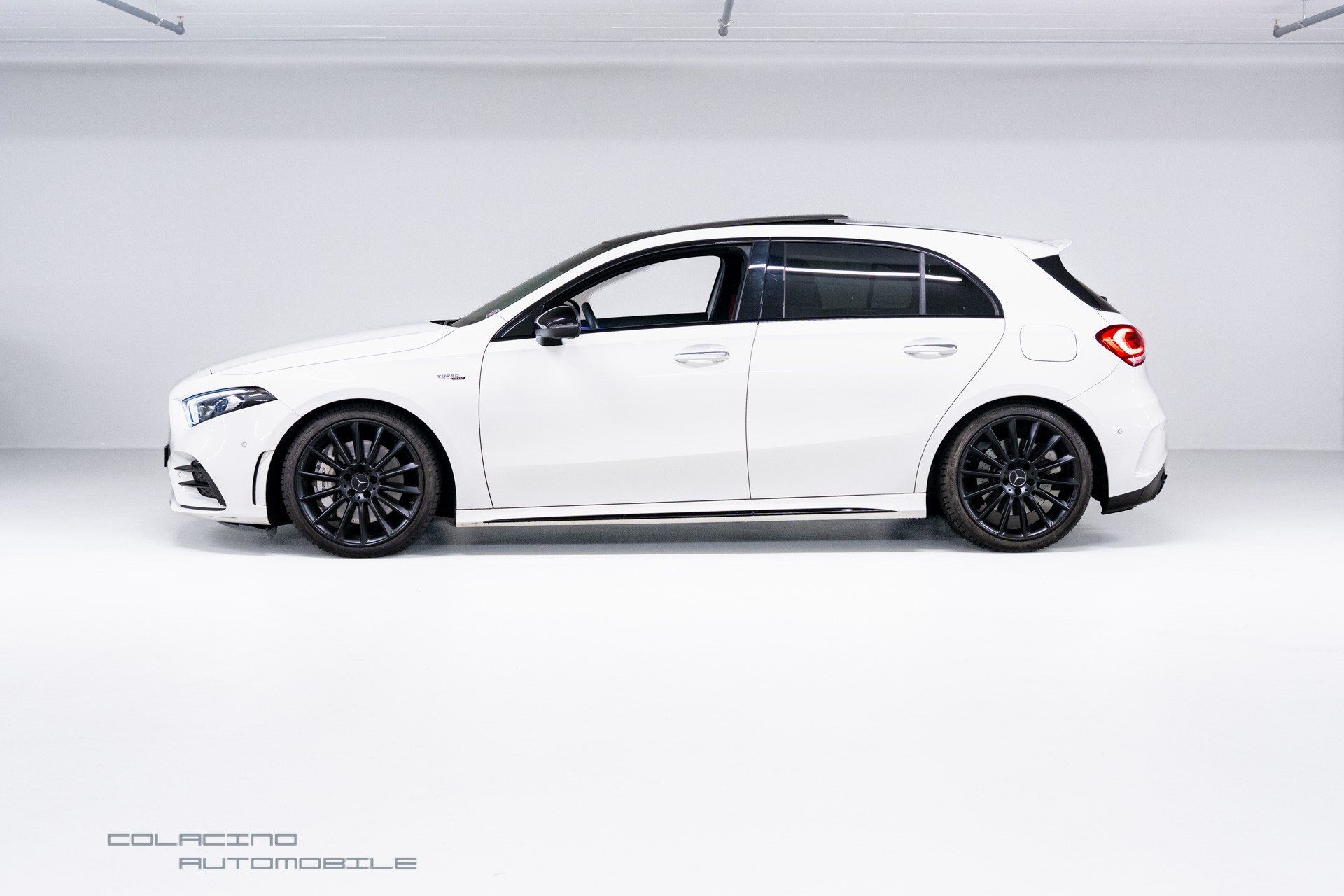 MERCEDES-BENZ A 35 AMG 4Matic Speedshift-image-6